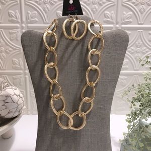INDUSTRIAL INTIMIDATION - GOLD CHAIN NECKLACE - PAPARAZZI